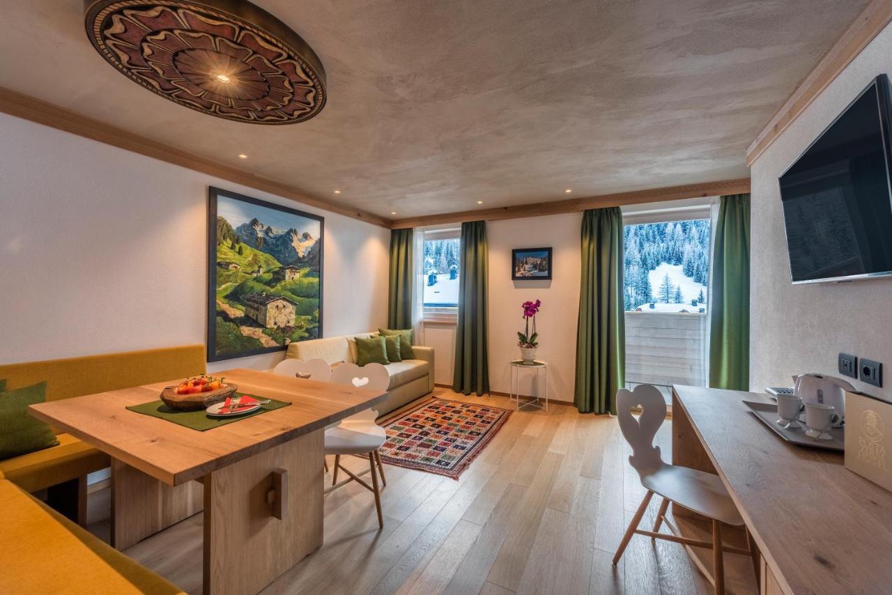 Posta Zirm Hotel Corvara In Badia Εξωτερικό φωτογραφία